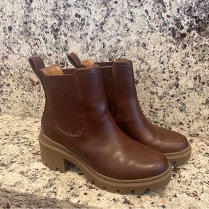 Brown Chelsea boots